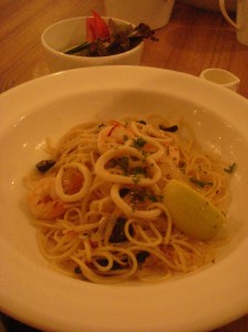#7 daphne ordered seafood spagetti